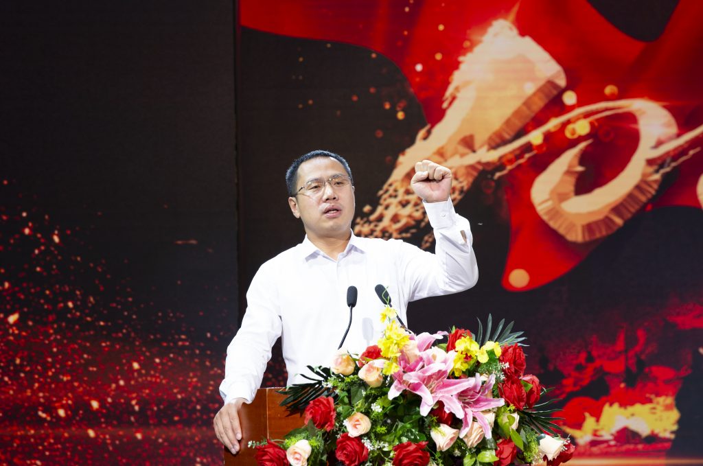 卫华股份隆重召开“战时一百天”动员大会